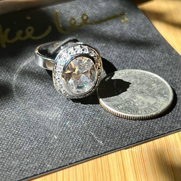 💍 Dazzling Genuine Cubic Zirconia Oval w/a Round Set Halo of Twinkling Pave - Picture 11 of 12